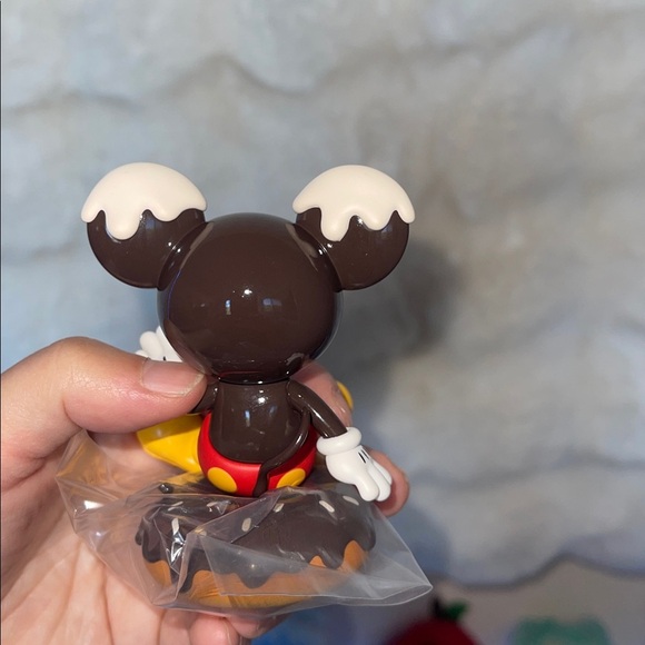 Pop-mart Donut Mickey Disney Mickey Mouse Red and Black Figurine sculpture NWT - Picture 8 of 9